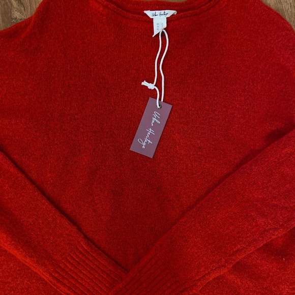 Comfy Asymmetric Sweater (Small) - Picture 3 of 3